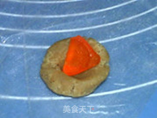 台式莲蓉蛋黄月饼的做法步骤:7