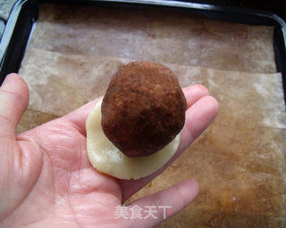 广式枣泥豆沙月饼的做法步骤:7