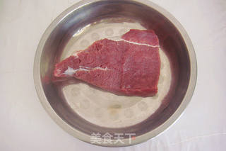 干煸牛肉丝的做法步骤：1