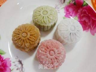五彩缤纷的冰皮月饼的做法步骤:12