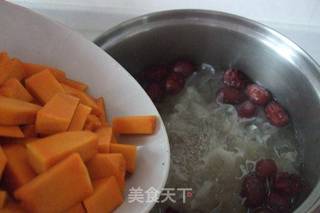 南瓜红枣银耳羹的做法步骤:6