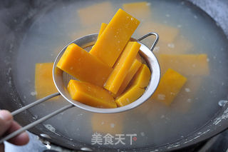 咸鸭蛋黄炒南瓜的做法步骤:3