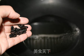 白辣椒熏豆干炒腊肠的做法步骤:5