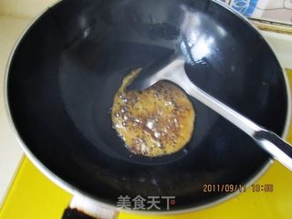 高压锅酱肘子的做法步骤:3