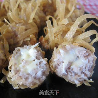 洋溢着浓浓起司味,披着条条馄饨丝の《黄金起司球》的做法步骤:9
