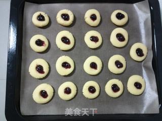 特浓奶香蓝莓酱酥饼的做法步骤:10