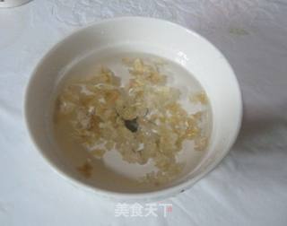 冰糖燕窝的做法步骤:2