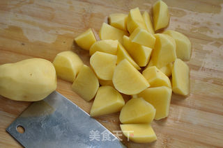 压力煲土豆炖牛肉的做法步骤:2