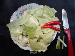 家常手撕包菜的做法步骤:2