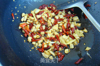 辣子鸡丁---家庭版的做法步骤:9
