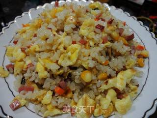 美味营养蛋炒饭的做法步骤:9