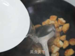 烧油豆腐的做法步骤：3