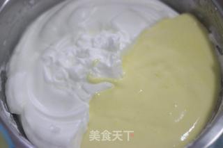 黄桃蛋糕卷的做法步骤：6