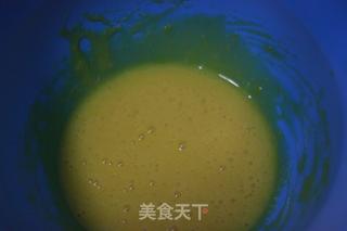 黄桃蛋糕卷的做法步骤：1