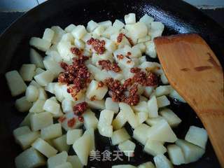 麻辣孜然小土豆的做法步骤:8