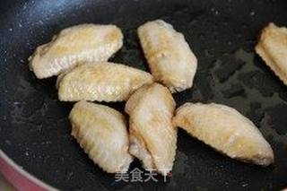 番茄酱焖鸡翅的做法步骤:3