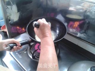 鸡蛋薄饼~~~姥姥的老味道的做法步骤:7
