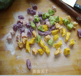 金鱼水饺的做法步骤:7