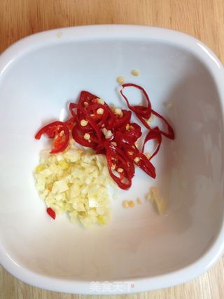 沙茶羊肉炒空心菜【傳統的羊肉食譜】新鮮嚐的做法步骤:2