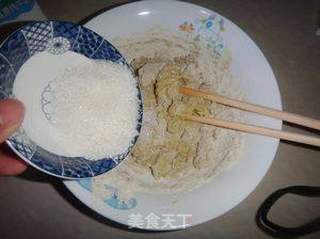 奶香苦荞饼的做法步骤:3