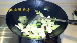 炝炒花椰菜的做法步骤:4