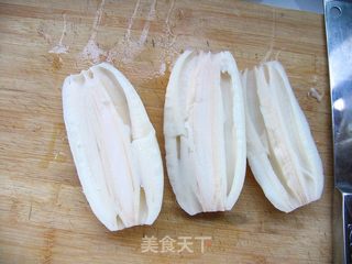 糖醋藕丁的做法步骤:2