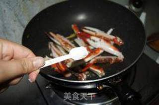 鸡蛋炒蟹脚的做法步骤:9