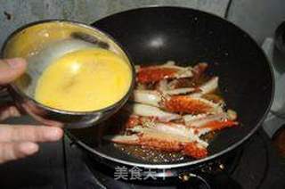 鸡蛋炒蟹脚的做法步骤:11