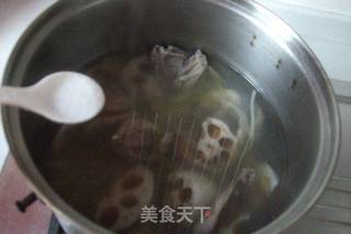 鹌鹑莲藕汤的做法步骤:8