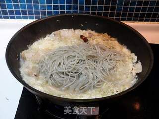 猪肉酸菜炖粉条的做法步骤:11