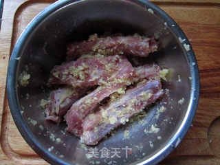 柠汁蒜香烤排骨的做法步骤:3