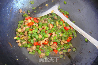 榄菜肉末豆丁的做法步骤:12