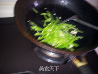 蒜蓉椒丝腐乳炒通菜的做法步骤：5