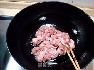 三酱炒仔鸡的做法步骤：3