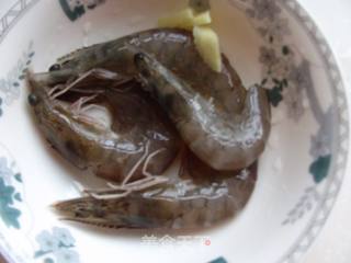 美味简单小菜---西葫芦虾的做法步骤:2