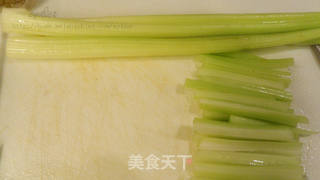 【心花怒放】茄汁摆尾虾的做法步骤:5
