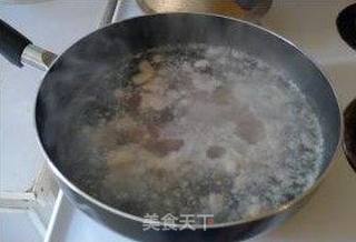 美容滋补—黄豆煲猪脚的做法步骤:5