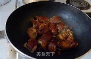 美容滋补—黄豆煲猪脚的做法步骤:9