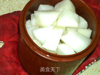 冰糖炖梨的做法步骤：3