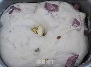 紫薯栗子面包的做法步骤:6