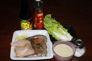 鸡肉大虾粥---绝对值得一试的粥的做法步骤：1