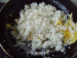 酱油炒饭的做法步骤:4