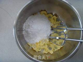 宛如梦幻---樱花霜糖饼干的做法步骤:2