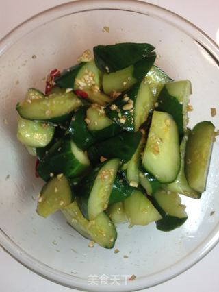 涼拌蒜辣黃瓜【傳統的家常涼拌】新鮮嚐的做法步骤:8