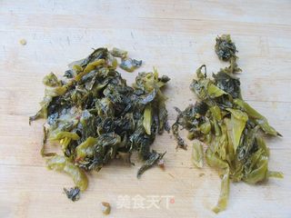 有料更美味——酸菜肉丝面的做法步骤:3