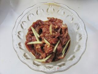 有料更美味——酸菜肉丝面的做法步骤:2