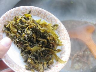 有料更美味——酸菜肉丝面的做法步骤:7