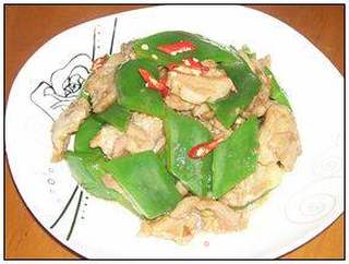 菜椒炒肉片的做法步骤:11