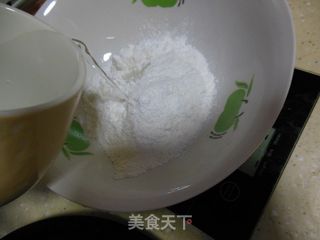 韭菜虾仁肠粉——白如雪 薄如纸 香滑可口的做法步骤：10