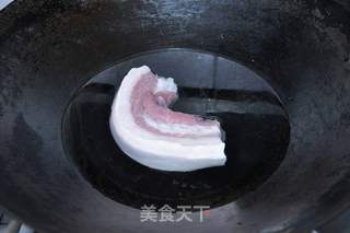 冬菜腐乳扣肉的做法步骤:2